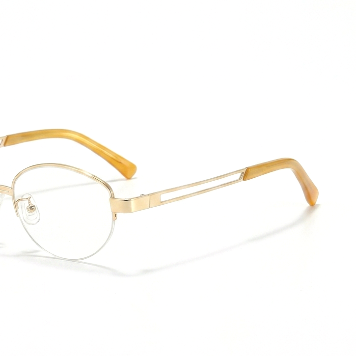 Ovale optische Halbrahmenbrille aus Titan